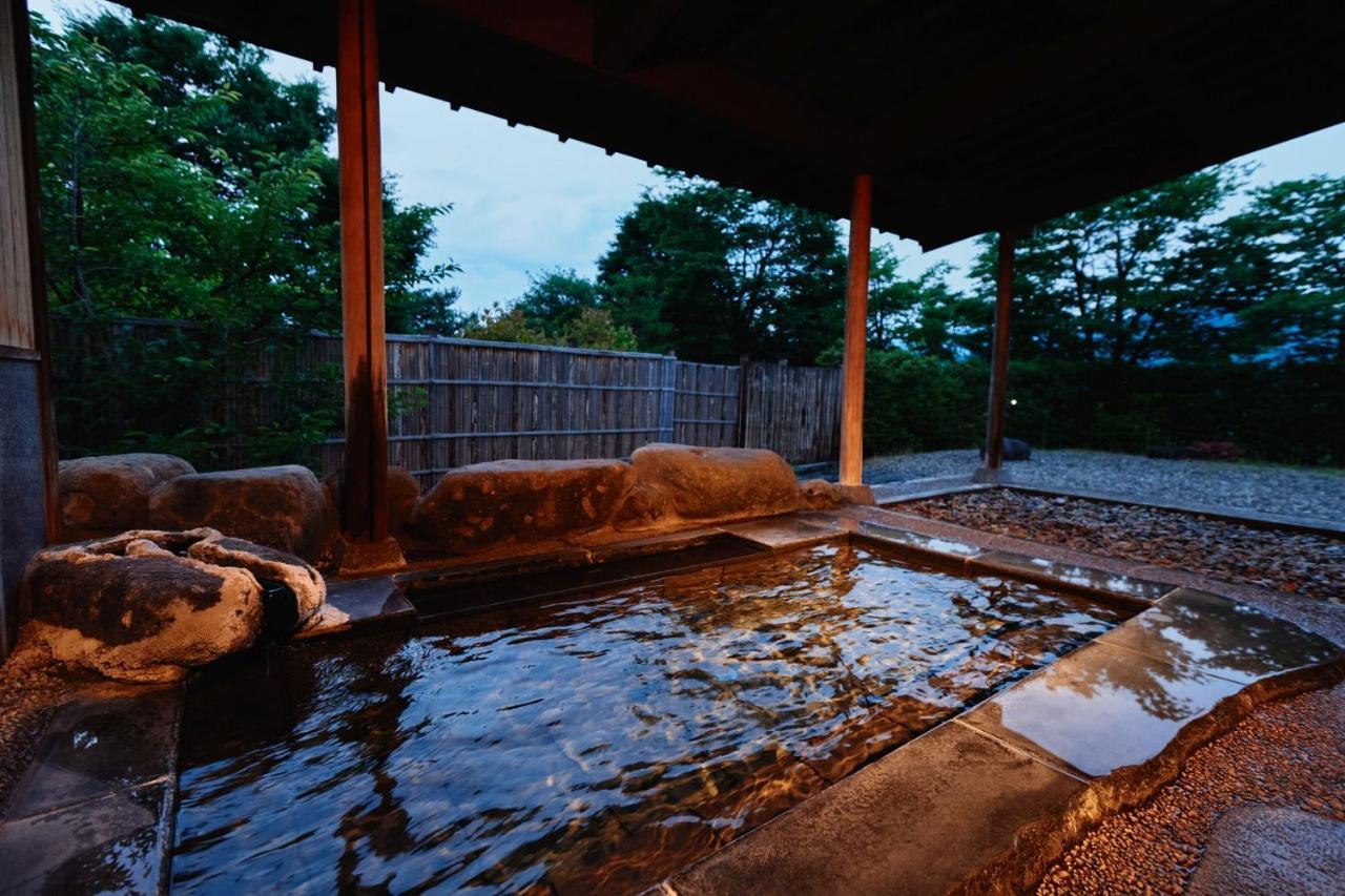 Takamiya Ryokan Sagiya Sansorai Kaminoyama Exterior photo