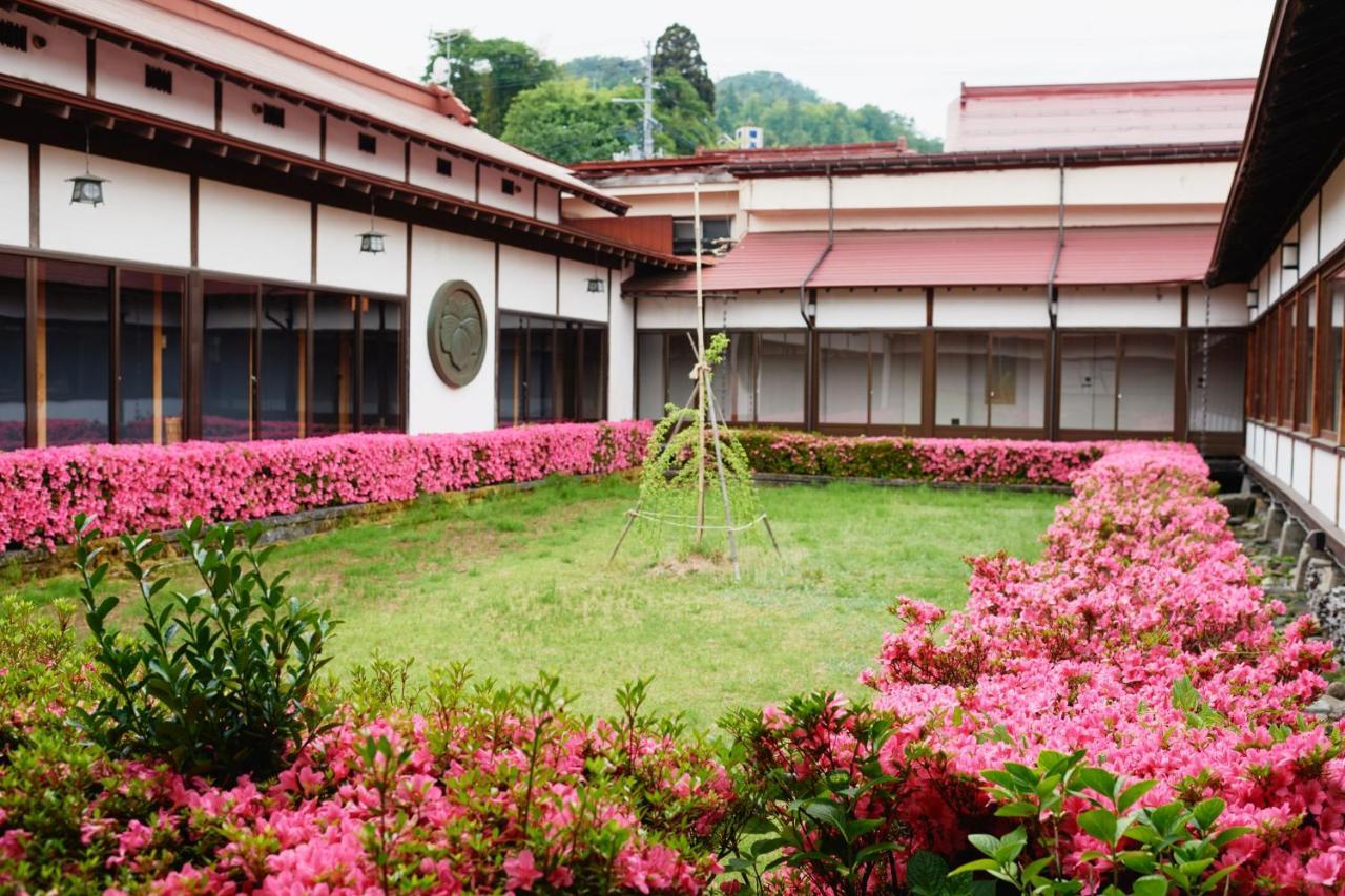 Takamiya Ryokan Sagiya Sansorai Kaminoyama Exterior photo
