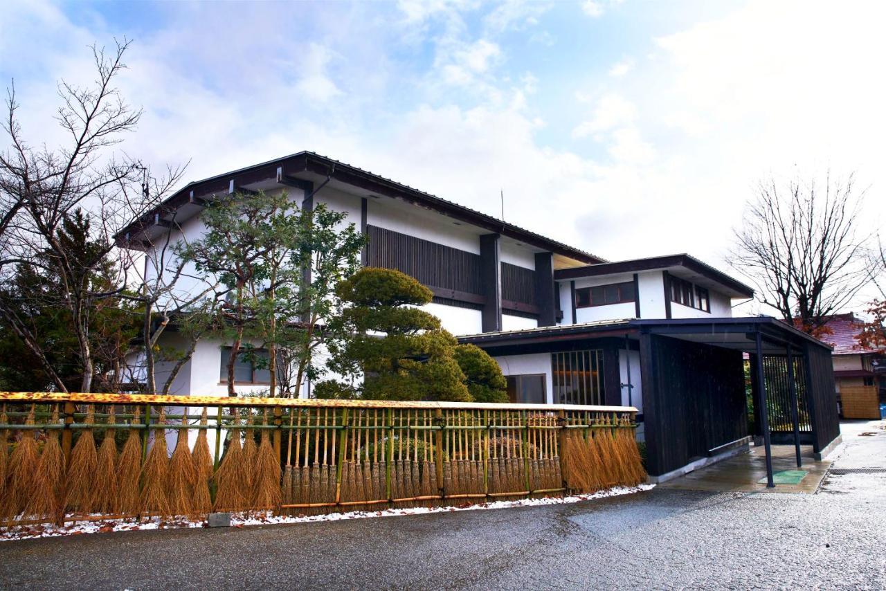 Takamiya Ryokan Sagiya Sansorai Kaminoyama Exterior photo